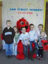 Story time with Clifford at Ann Street School