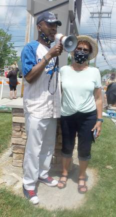 Veronon's Mayor, Dr. Howard L. Burrell and his wife, Reba.