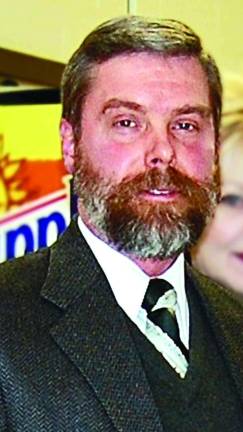 Robert Chorney named Vernon's teacher of the year Robert Chorney named Vernon's teacher of the year