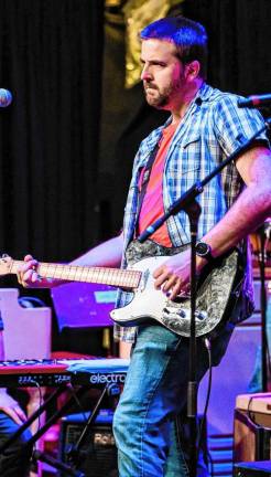 Hear hits from recent decades <b>Brian St. John will play Friday night at McQ’s Pub at Lake Lenape in Newton. (Photo by Julian Huarte)</b>
