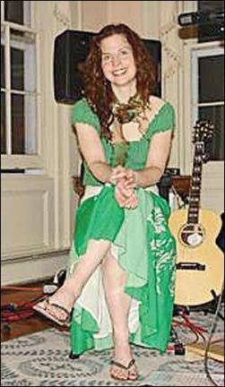 Loretta Hagen live at WICKET Concert Space Loretta Hagen live at WICKET Concert Space