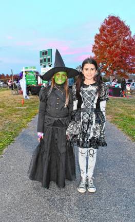 Photos: Trunk or Trail in Vernon <b>Jamie Wakkila and Mia Lanzilotti, both of Vernon.</b>