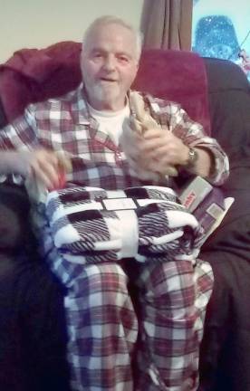 My 80-year-old dad, an Air Force veteran with Alzheimer’s, needs to get out of jail, now John H. Curwood, spending Christmas with family in Albrightsville, Pa. (Photo provided)