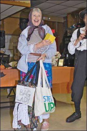 Topical costume Topical costume