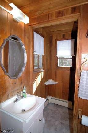 Charming home has great location Charming home has great location
