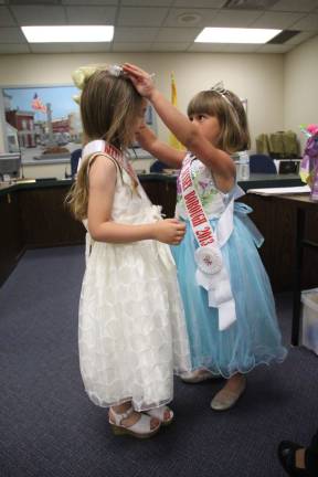 2014 Little Miss Sussex Borough Larissa McKay gets crowned by former Little Miss, Delaney Nicole Schweyer 2013