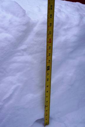 PHOTO BY VERA OLINSKI About 20 inches of snow fell in Highland Lakes.
