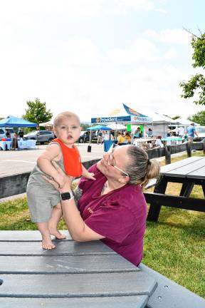 Photos: Wantage Day <b>Yancy Kazamierski and Amanda De Stefano of Wantage.</b>