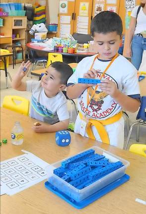 Students Alex and Lucas try out some math problems.