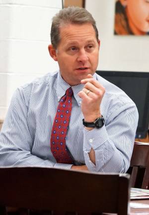Leaders look to tackle marijuana use Vernon Township High School Principal Drew Krause reports about Retail Therapy.