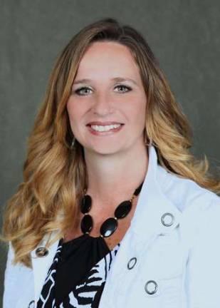 Real estate firm honors associates Lori White