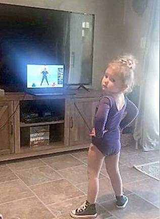Dance Expression keeps their students moving with online classes Dance Expression keeps their students moving with online classes
