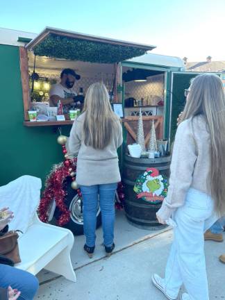 Holiday Market &amp; Bazaar draws crowd