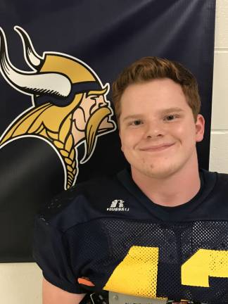 Vernon honors outstanding athletes Jeremy Kayhart