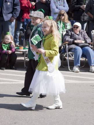Newton goes green Little Mr. Newton and Little Miss Newton.