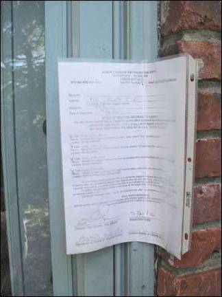Abandoned house worries neighbors Abandoned house worries neighbors