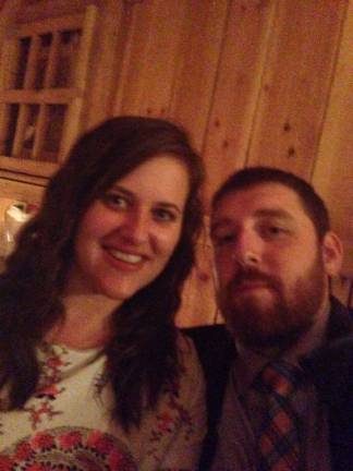 Couple plans wedding for 2015 Couple plans wedding for 2015