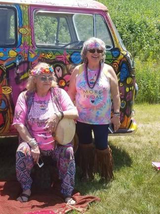 Senior Center hosts annual picnic Rose and Rosa