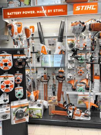 Ace Hardware reopens Ace Hardware reopens