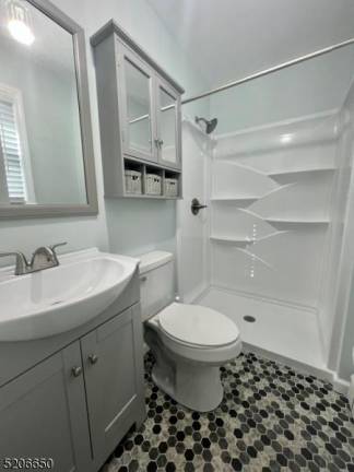 Turnkey home in a great Vernon neighborhood Turnkey home in a great Vernon neighborhood