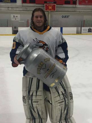 Bennett honored for volunteerism Matt Bennett