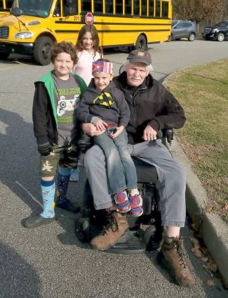 Veteran David Hardin with his grandchildren.