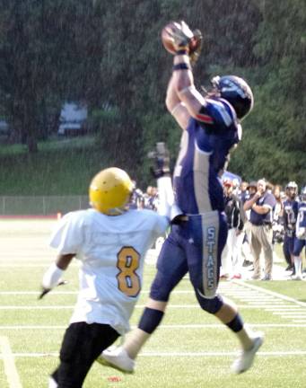Stags wideout Jordan Hallman goes high for a catch good for a touchdown late in the second quarter.
