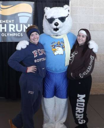 Vernon sisters take part in Polar Plunge