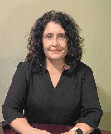 4 vie for 3 seats on Vernon council <b>Natalie Buccieri</b>