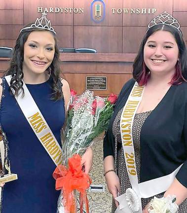 <b>Miss Hardyston 2021, Emily Verrone (left), with Miss Hardyston 2019, Cameron Mastenbrook (Photo by Dana Vitz)</b>