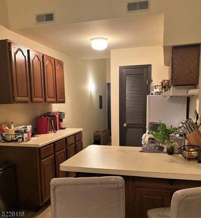 Bright sunny townhouse in four-season resort Bright sunny townhouse in four-season resort