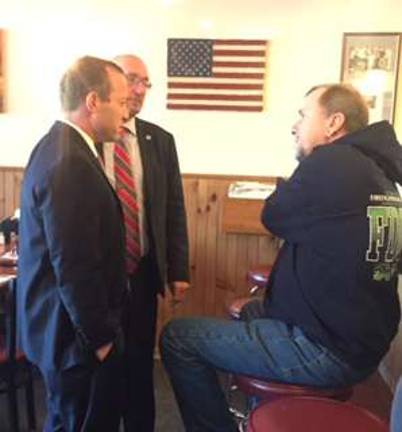 Congressional candidate visits Vernon Congressional candidate visits Vernon