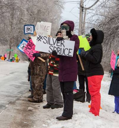 Residents protest illegal dumping in Vernon Residents protest illegal dumping in Vernon