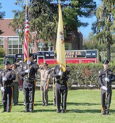 Presenting the colors (Photo by Laurie Gordon)