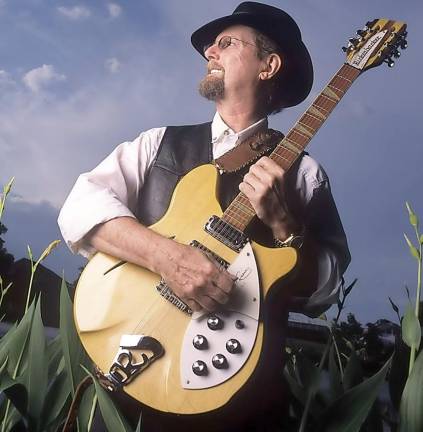 McGuinn to perform in Newton