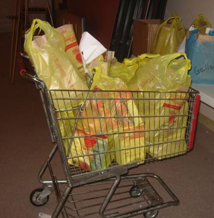 Instead of charging a fee for the Dec. 5 class, food donations were collected and given to the church's food pantry, the Loaves and Fishes Pantry.