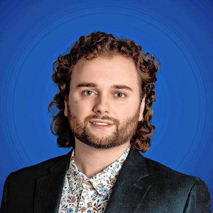 4 vie for 3 seats on Vernon council <b>Carl Contino</b>
