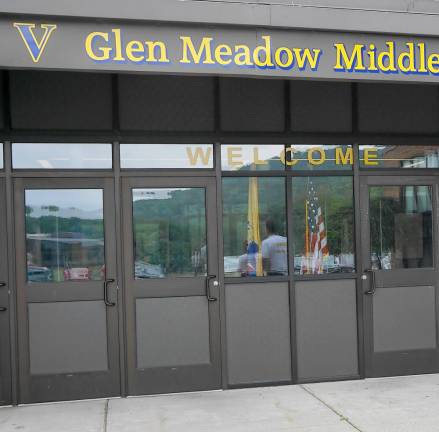 VTSD redistricting discussions heat up again Overcrowding at Glen Meadow Middle School has led to the re-emergence of talks about moving eighth graders out of the school and into Vernon Township High School