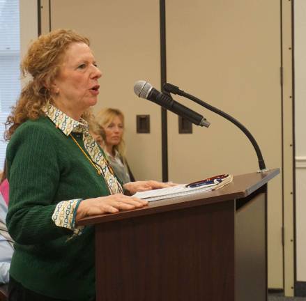 Susan Williams, chairwoman of the Skylands Group, N.J.Sierra Club, presents reasons to oppose the Sparta Mountain Stewardship plan.