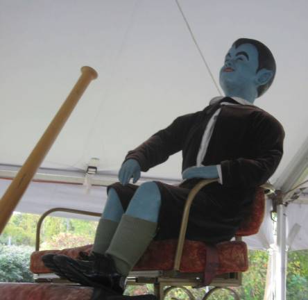 PHOTOS BY JANET REDYKE An Eddie Munster mannequin sits atop the family car.