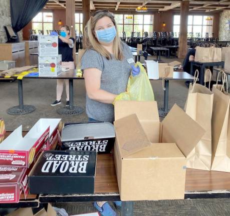 Mountain Creek distributes free groceries to people in need