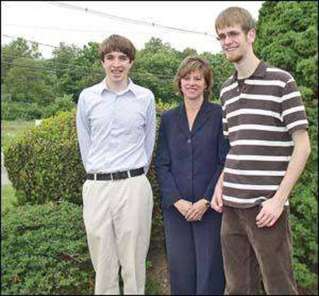 Chamber names scholarship winners Chamber names scholarship winners