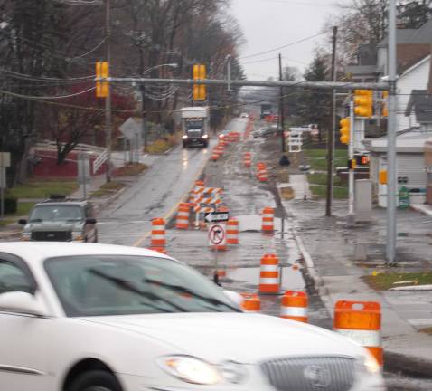 Photos by Vera Olinski The catastrophe began on Route 23 northbound.