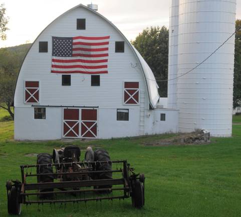 No one identified last week's photo as a barn alongside Route 94 in Vernon Township.