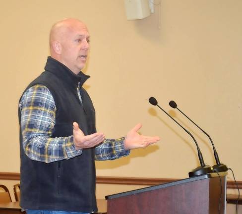 Vernon resident Tom Kean talks to the Vernon Township Council about short-term rentals on Monday.