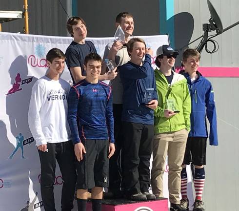 Vernon skiers win public school state title