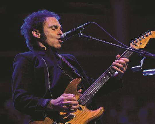 Photo byJo Lopez Nils Lofgren.