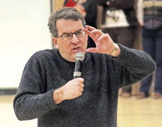 Glen Meadow students learn to survive adolescence Author Jordan Sonnenblick talks at Glen Meadow Middle School.