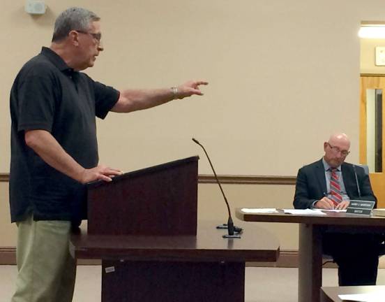 Former Vernon township Mayor Victor Marotta speaks against removing Environmental Commission Chairwoman Beverly Budz as administrator of the township's No Net Loss grant to replace trees removed when the Tennessee Gas Pipeline was constructed.