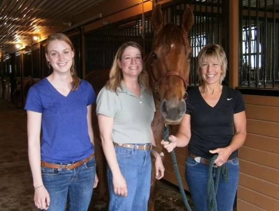 Woods End Equine Veterinary Services celebrates 10 years Woods End Equine Veterinary Services staff.